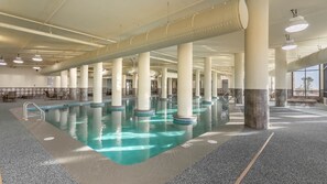 公寓客房, 3 間臥室 | 游泳池 | 室內游泳池和室外游泳池