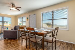 House, 3 Bedrooms | Dining