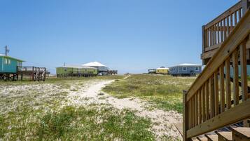 House, 3 Bedrooms | Property grounds