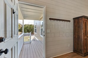 Condo, 3 Bedrooms | Interior