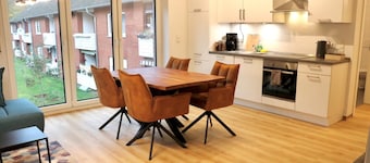Wohnzim, Schlafzim, Badzim, Küche und Balkon, Smart TV Free Wifiparkingcoffee