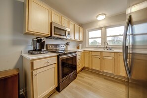 Cottage (3 Bedrooms) | Interior