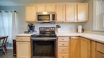 ุงูู
ูุดุฃุฉ ู
ู ุงูุฏุงุฎู