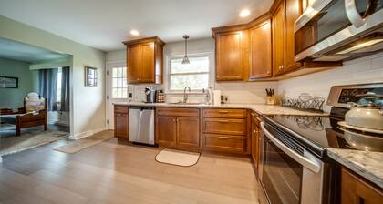 Cozy Ripley Apartment - 21 Mi to Downtown Erie!