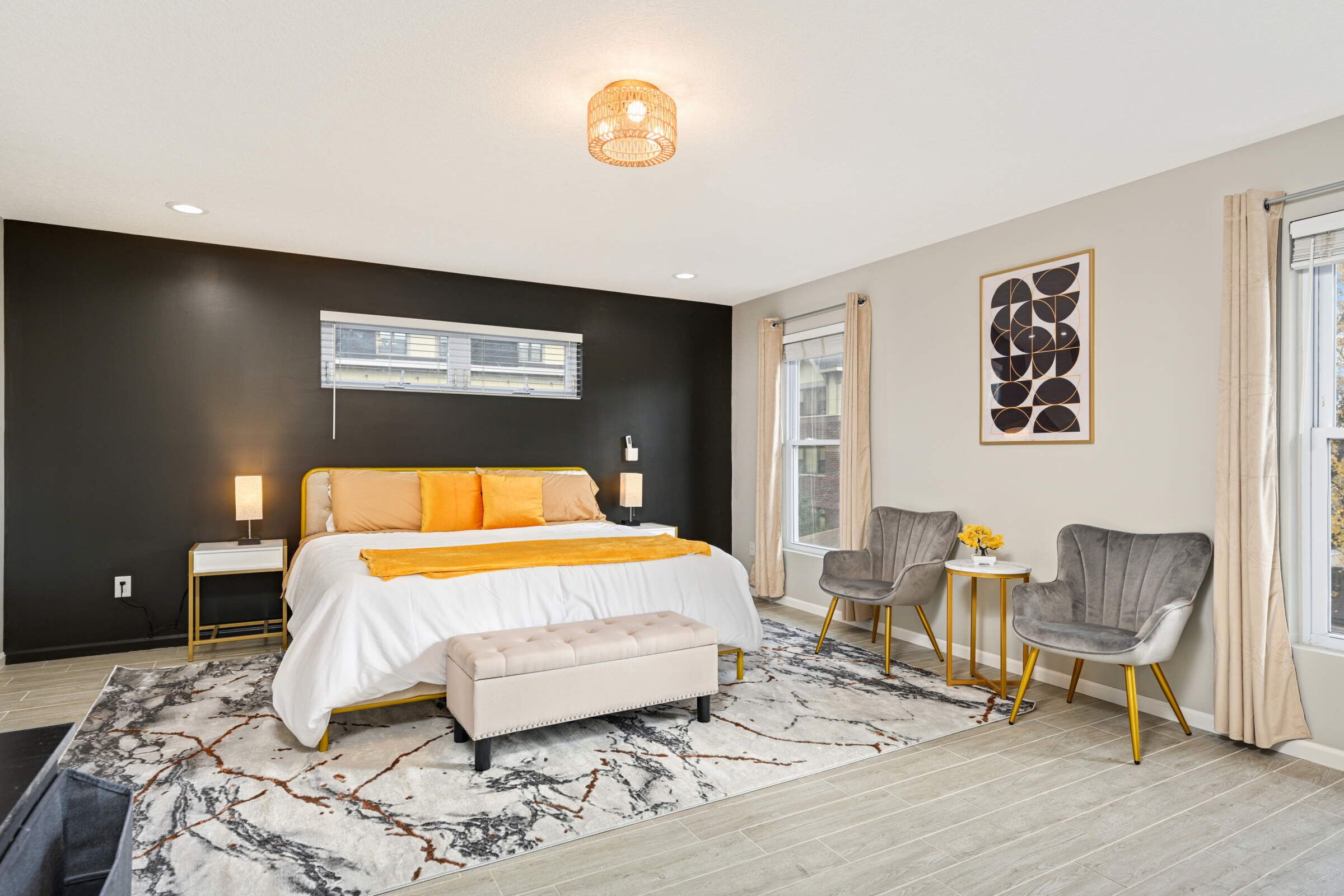 5 多间卧室、办公桌、熨斗/熨衣板、旅行婴儿床