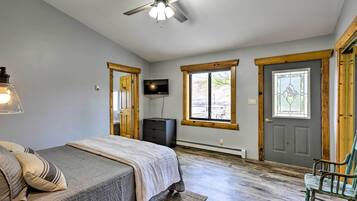 Cottage (2 Bedrooms) | Interior