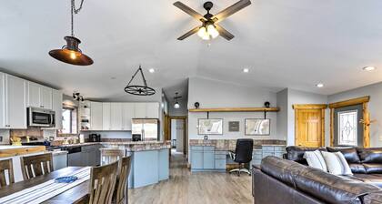 Palisade Cottage on Orchard - Hike, Bike + More!