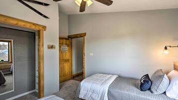 Cottage (2 Bedrooms) | Interior