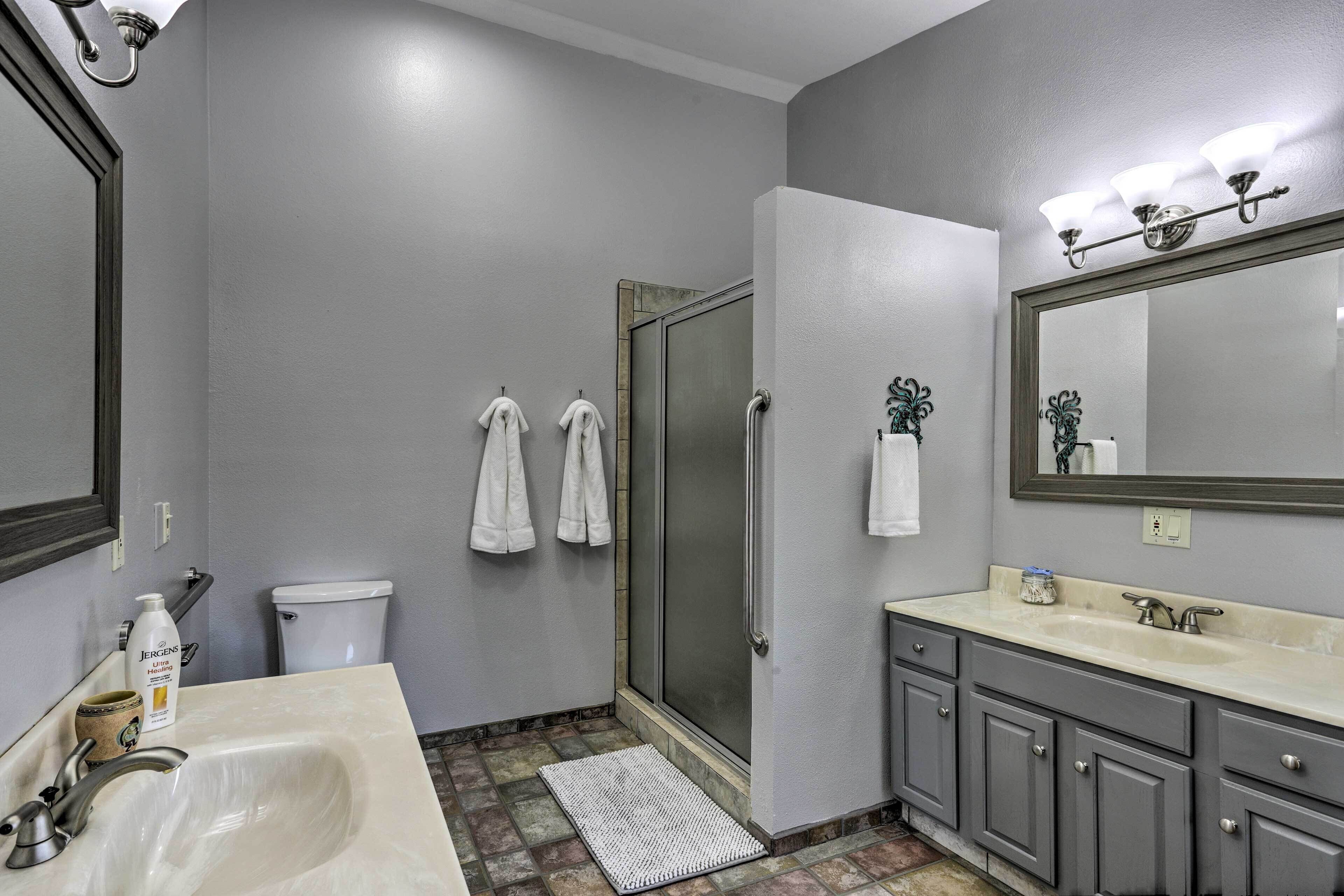 Cottage (2 Bedrooms) | Interior