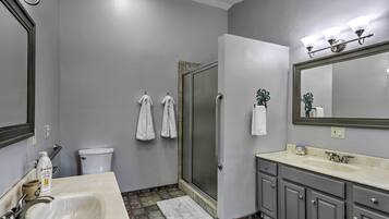 Cottage (2 Bedrooms) | Interior