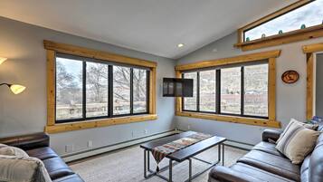 Cottage (2 Bedrooms) | Interior