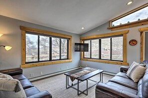 Cottage (2 Bedrooms) | Interior