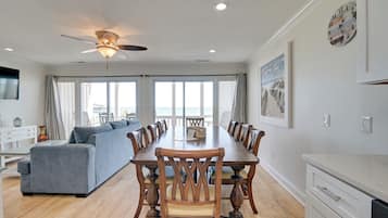 Casa (Multiple Bedrooms) | Parte interna