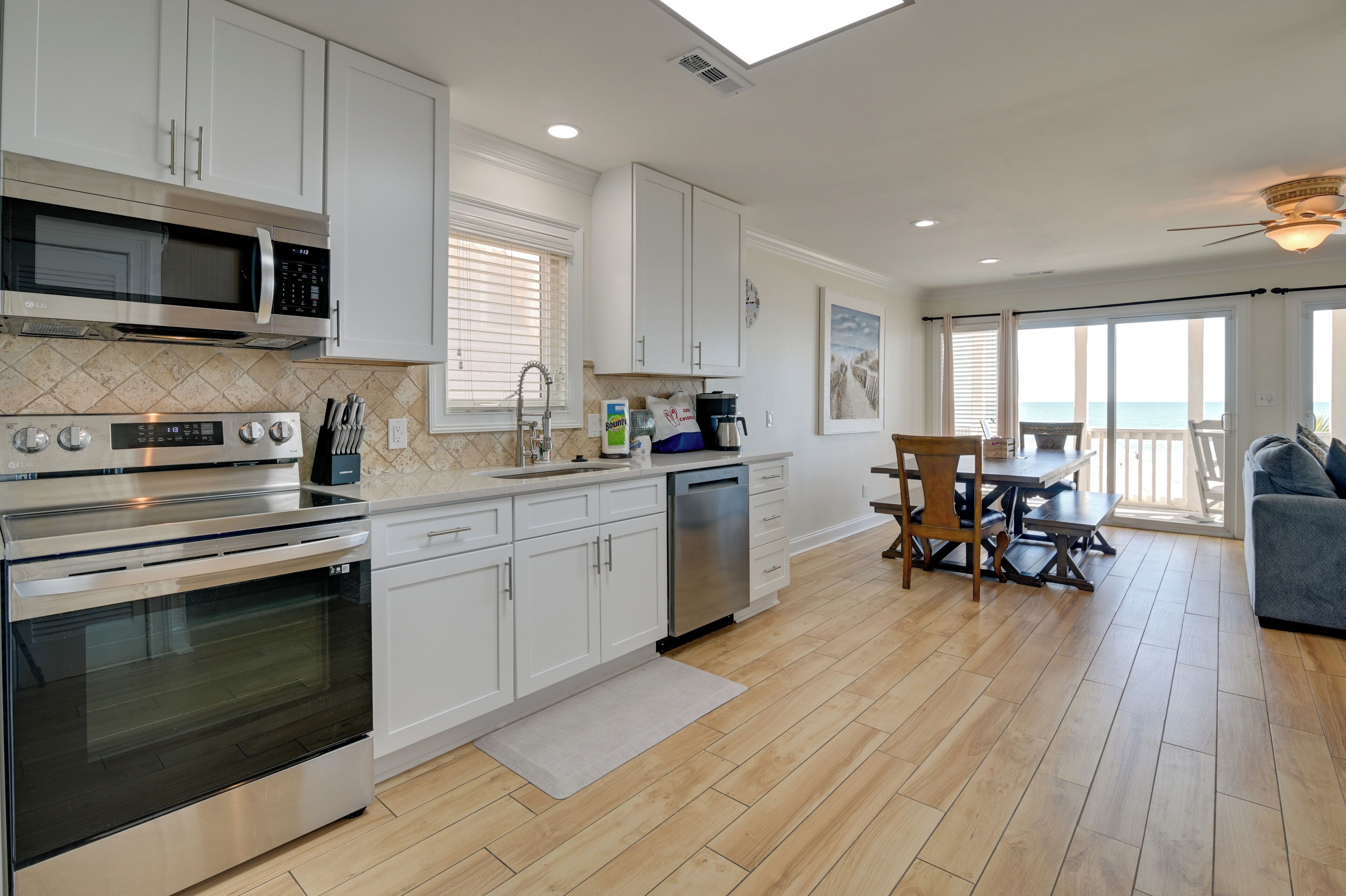 Casa (Multiple Bedrooms) | Parte interna