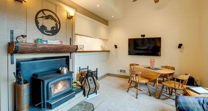 Mountain Condo w/ Fireplace in Kirkwood Ski Resort