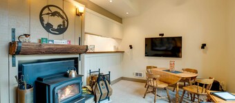 Mountain Condo w/ Fireplace in Kirkwood Ski Resort
