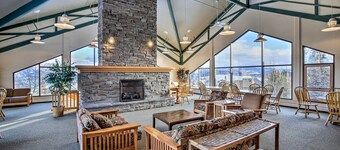 Mtn-view Condo w/ Community Perks in Silverthorne