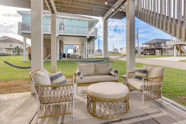 Interior - Galveston Home w/ Pool Access, Walk to Beaches! (Galveston)