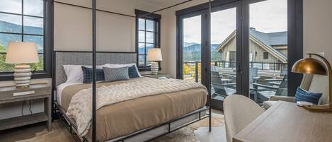 5 bedrooms, desk, iron/ironing board, WiFi