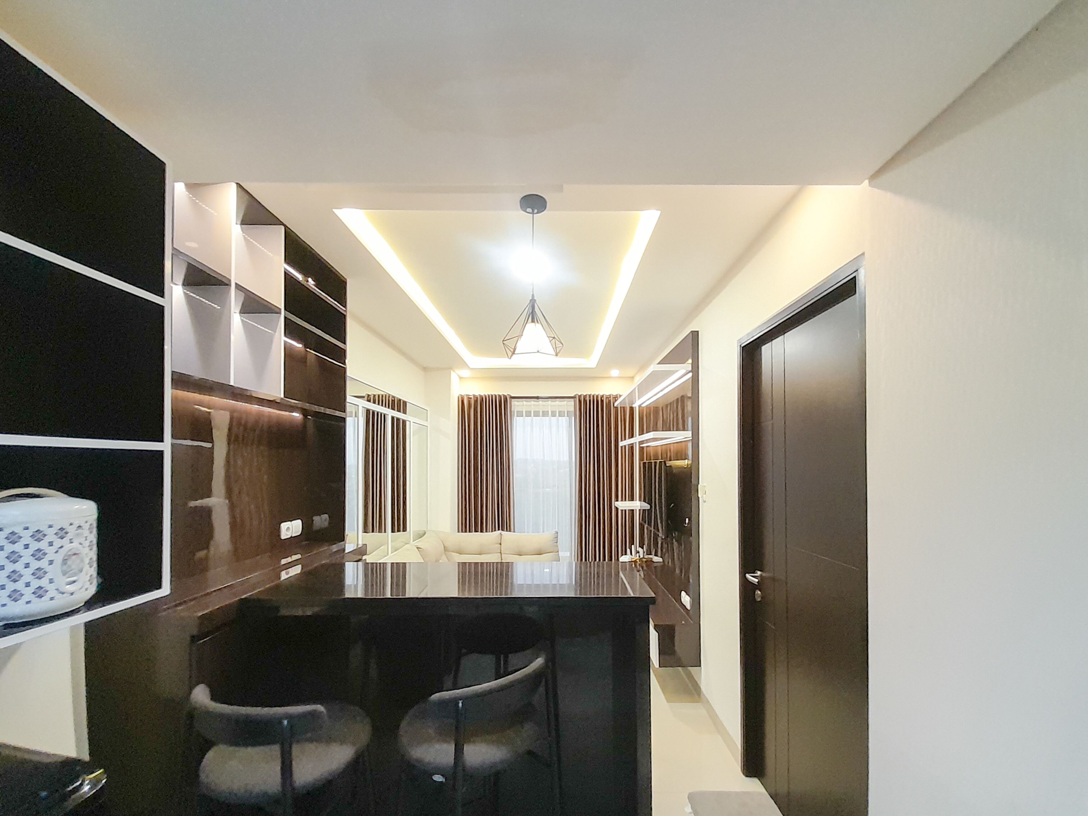 Apartment | Private kitchen | Full-size fridge, stovetop