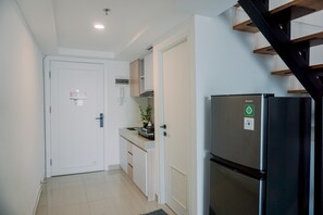 Interior - Modern And Cozy Living Studio Loft At Kingland Avenue Apartment (South Tangerang)