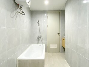 Departamento | Baño | Regadera, amenidades de baño gratuitas, toallas 