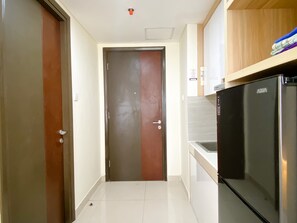 Interior - Good Deal And Homey Studio At Pollux Chadstone Apartment (Cikarang)
