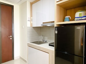 Refrigerador con freezer, placa de cocina