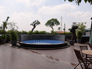 Pool - Restful And Enjoy Living Studio Parkland Avenue Apartment (South Tangerang)