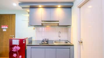 Refrigerador con freezer, placa de cocina