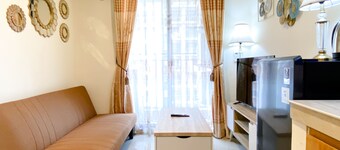 6楼的家庭和现代2Br闵加达公寓