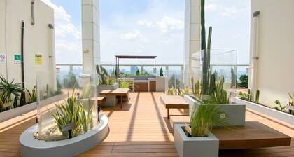 Modern Look And Comfy 2Br Menteng Park Apartment