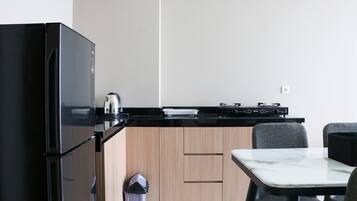 Apartment | Private kitchen | Full-size fridge, stovetop
