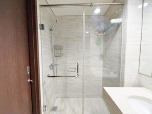 아파트 | 욕실 | 샤워 시설, 타월