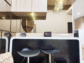 Living area - Modern Look 1Br At Uttara The Icon Apartment (Depok)