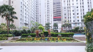 Exterior - Homey And Fully Furnished Studio At Green Bay Pluit Apartment (Jakarta)
