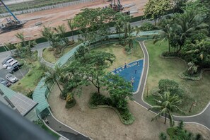 Exterior - Wonderful And Homey 3Br Sky House Bsd Apartment (Pagedangan)