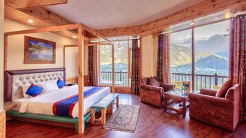 Iron/ironing board, free WiFi