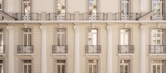 Zenith Premium Suites
