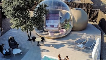 Presidential Neptuno with Pool | Individually decorated, individually furnished, blackout drapes