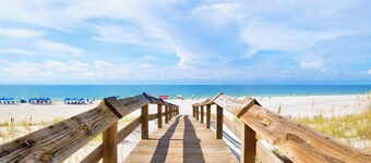 Dixie Tide - Beachfront, pet-friendly OBA luxury property