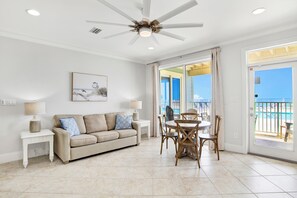 Smart TV, books - Hammock Dunes East - Stunning pet-friendly home w/ luxury finishes, pool, and br (Orange Beach)