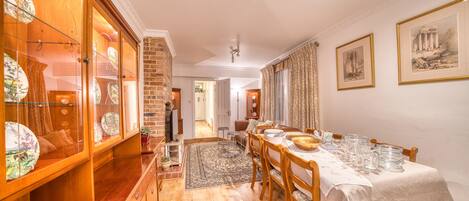 تناول الطعام