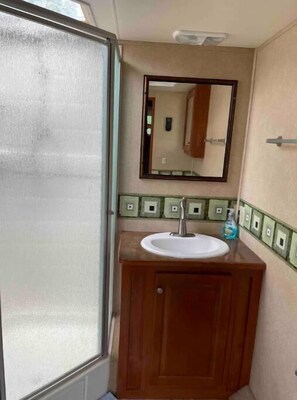 Bathroom - Maggi is a Class A RV (Natural Bridge)
