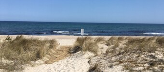 Child-friendly vacation home near the beach with sauna, whirlpool and fireplace