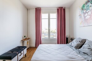2 chambres, fer et planche Ă repasser, accĂšs Internet, draps fournis