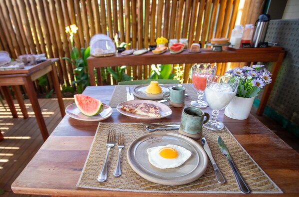 Desayuno buffet incluido todos los días