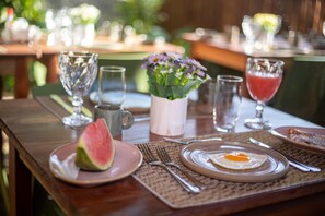 Desayuno buffet incluido todos los días