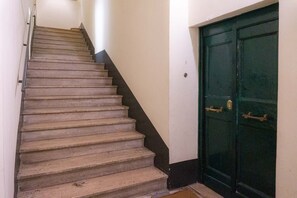 Interior entrance - Piazza Navona Charming Apartment (Rome)