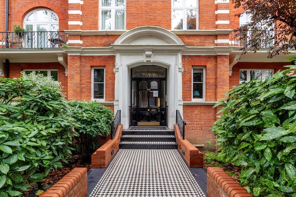 Exterior - The Maida Vale Flat (London)